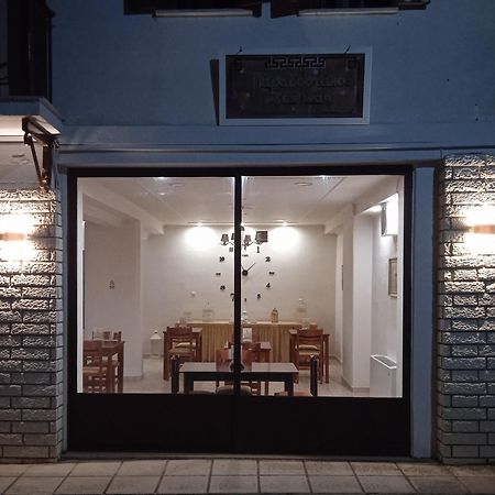 Thiamis Guesthouse Doliana Exterior photo