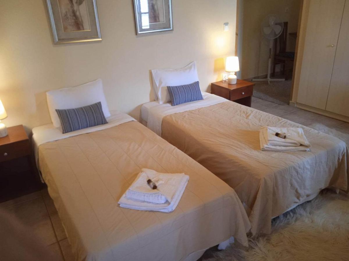 Thiamis Guesthouse Doliana Exterior photo